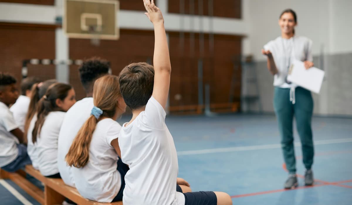Pickleball im Sportunterricht: Warum der Sport perfekt in die Schule passt